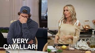 Jay Cutler Gives Guy Advice to Kristin's BFF Kelly After "Idiotic" Date | Very Cavallari | E!