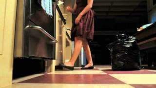 The Uninvited (2009) Jump Scare - The Girl Under The Oven