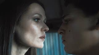 Tribes of Europa / Kiss Scene — Kiano and Varvara (Emilio Sakraya and Melika Foroutan)