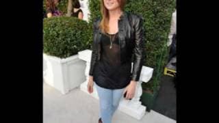 Kaylee DeFer (hillary gold)