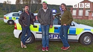 Jeremy Clarkson takes part in a Police chase | Top Gear - BBC