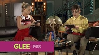 GLEE | Glee Lounge: Becca Tobin & Kevin McHale