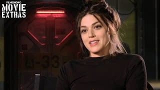 Alien: Covenant | On-set visit with Callie Hernandez 'Upworth'