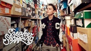 Stranger Thingsโ Noah Schnapp Goes Sneaker Shopping With Complex